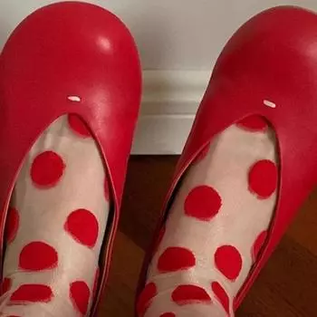 Мода 2024 года, новые осенние женские модные и удобные однотонные туфли без застежек с круглым носком на плоской подошве 35 красный