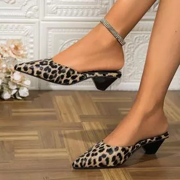 Мода 2024 года, новые популярные удобные весенне-летние женские туфли с острым носком, французские леопардовые туфли на высоком каблуке, сандалии и тапочки 34 цветной печати леопарда