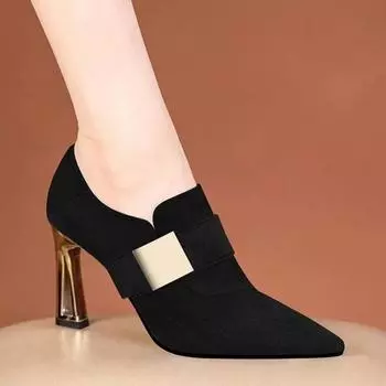 Мода 2024 года, новые высококачественные популярные женские туфли с острым носком и ремешком на каблуке, одинарные туфли, замшевые женские ботинки без застежек, повседневные 34 чёрный