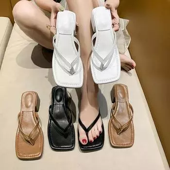 Мода 2024 года. Новые женские босоножки на каблуках с квадратным носком и нескользящие пляжные шлепанцы для женщин на лето. 35 белый