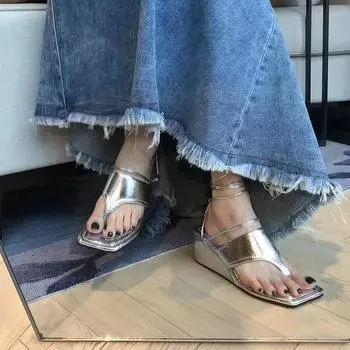 Мода 2024 года. Новые женские французские босоножки на шнуровке высокого качества. Однотонные туфли на квадратной танкетке. Шлепанцы на высоком каблуке. Сандалии на высоком каблуке. 35 серебряный