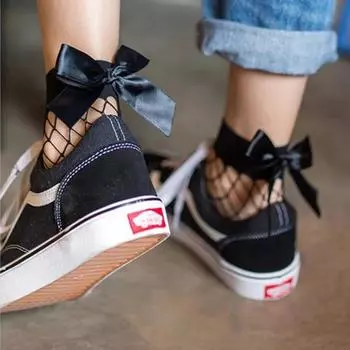 Мода 2024 года, новые женские сексуальные черные сетчатые короткие носки, рождественские ажурные носки для девочек с милым бантом, женские носки, 5 цветов one size чёрный