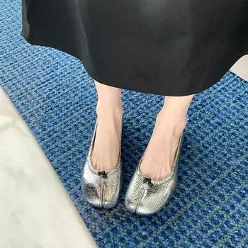 Мода 2024 года, новые женские туфли Мэри Джейн с раздельным носком, женские туфли на плоской подошве, женские туфли в стиле ретро, винтажные туфли для девушек, повседневные новинки, однотонные туфли ниндзя, женские туфли на плоской подошве 34 бежевый