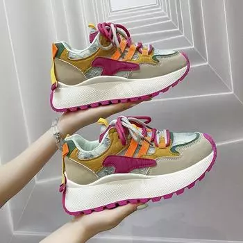 Мода 2024 года, новые женские туфли на толстой подошве, на платформе, на танкетке, студенческие кроссовки, увеличивающие рост женщин, для ходьбы, модные женские туфли 40