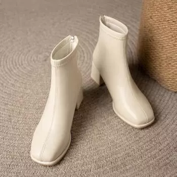 Мода 2024 года, новые зимние низкие эластичные тонкие кожаные женские сапоги с квадратным носком и молнией сзади, британская мода, короткие сапоги для женщин 35