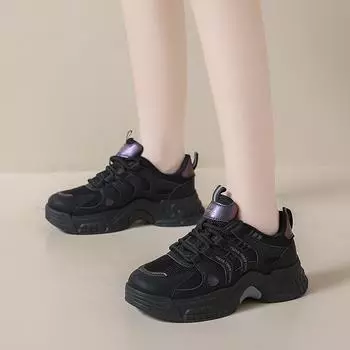 Мода 2024 года. Осенняя мода. Новые женские удобные однотонные сетчатые дышащие низкие кроссовки со шнуровкой 35 чёрный