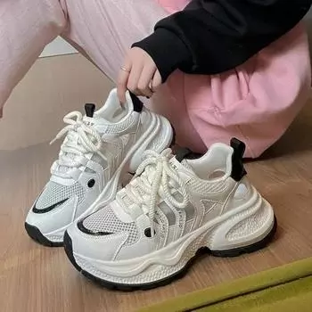 Мода 2024 года, высококачественные женские кроссовки на платформе, массивные женские повседневные туфли для папы, женская модная спортивная обувь со шнуровкой в сетку 35 чёрный