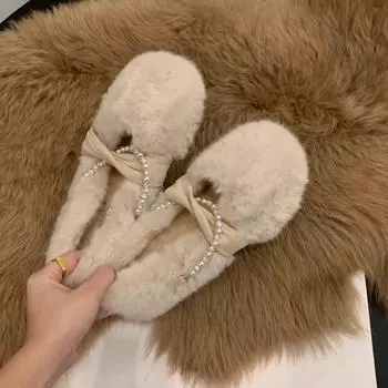 Мода 2024 года Женская обувь Мягкая одежда Теплая зимняя плюс бархатная подкладка 2024 Новые туфли с одной педалью Bean Нескользящая овечья шерсть Хлопковая обувь для женщин 35 покинуть белый