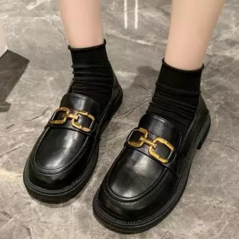 Мода 2024 года, женская зимняя обувь нового стиля с круглым носком, однотонная, с металлическим декором, с низким верхом 35