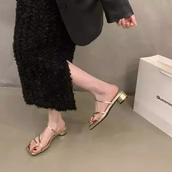 Мода 2024 года, женские босоножки с квадратным носком и низким каблуком, летние римские шлепанцы с открытым носком, женские дизайнерские тапочки на толстом каблуке с ремешком, женская обувь 35 серебряный