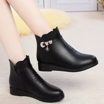 Мода 2024 года, женские современные ботинки со стразами на платформе, зимние теплые ботильоны, повседневная обувь из флиса, удобные туфли черного цвета, размер 41 35 чёрный