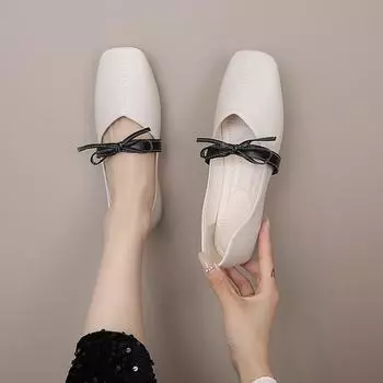 Мода 2024 года. Женские туфли Мэри Джейн. Женские туфли на каблуках. Женская обувь. Новая весна-осень. Низкие каблуки. Балетки с бантом и неглубоким вырезом. 35 бежевый