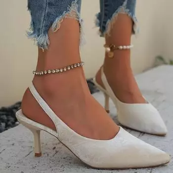 Мода 2024 года. Женские туфли на высоком каблуке. Модные босоножки с принтом и острым носком. 35 бежевый