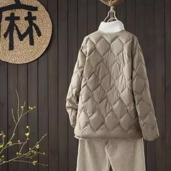МОДА 2024 новая зимняя легкая модная белая утиная пуховая ромбовидная свободная короткая женская теплая модная Одежда M чёрный