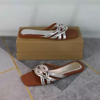 Мода 2024 Новые женские плоские тапочки Модные дышащие полые крестообразные шлепанцы для улицы Повседневные сандалии для женщин Большой размер 40 41 37 чёрный