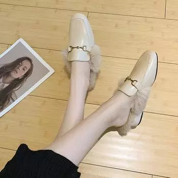 Мода 2024 Весна и Осень Женская Новая Мода Мягкая Толстая Подошва Украшенная Плюшевой Металлической Цепью Удобная Обувь 35 бежевый