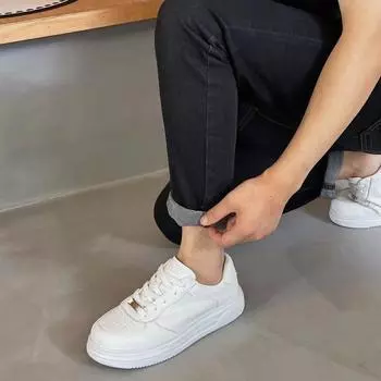 Мода 2024 Весна/Осень Женская вулканизированная обувь Уличная обувь на платформе Плоская обувь для женщин Повседневные нескользящие туфли на плоской подошве со шнуровкой Белые туфли 35 белый