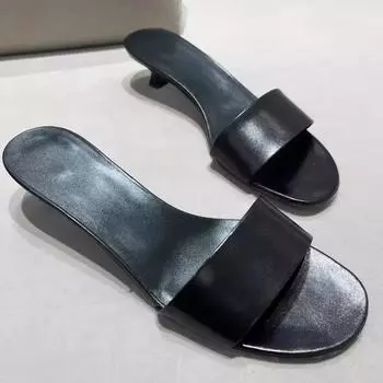 Мода 2024 Высококачественная обувь Женская с открытым носком Женские тапочки Летние современные тапочки Женские на низком тонком каблуке Уличная лаконичная обувь Женская 35 чёрный