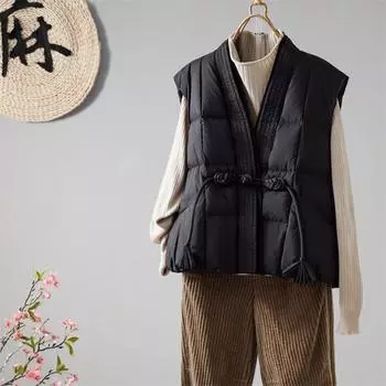 МОДА 2024 Зима Новый Винтаж V-образный вырез на пуговицах Женская теплая белая жилетка на утином пуху со шнуровкой Зимняя одежда S бордовый