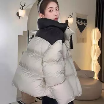 МОДА 2024 Зима Новый женский пуховик короткий утолщенный контрастного цвета теплый с капюшоном 90% белый утиный пух свободная модная одежда S чёрный