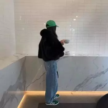 МОДА Европа и Америка 2024 зима новый искусственный мех эффект короткое пальто Одежда XS