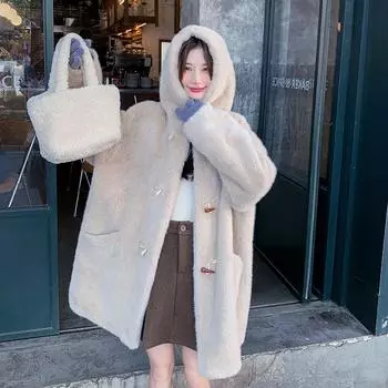 МОДА Куртка из плюшевого меха с капюшоном, замедляющая старение, женская, 2024 года, зимняя, новая, с ленивым ветром, с пряжкой из рога, встроенная в мех Одежда S