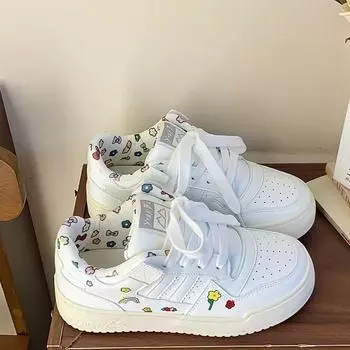 мода Модная женская спортивная обувь Весенняя повседневная обувь для ходьбы на открытом воздухе Женские кроссовки Женские удобные белые туфли на вулканизированной платформе 35 белый