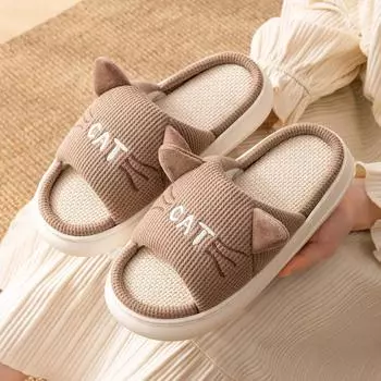 Мода Новинка 2024 года, милые мультяшные тапочки из хлопка и льна с рисунком панды, женские и мужские домашние тапочки на все времена года, нескользящие тапочки для пар, домашняя обувь 36-37