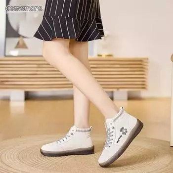 МОДА, популярная осенняя повседневная обувь, женские высокие кроссовки, вулканизированная обувь, модные ботинки с круглым носком, новинка 2024 года, женские кожаные кроссовки 41 35