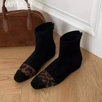 мода женские замшевые леопардовые ботильоны на плоской подошве модная обувь женская 2024 тренд зимние готические ботинки челси новые гладиаторские женские зимние ботинки 35 чёрный