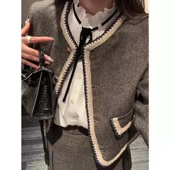 МОДА живописная девушка ретро дочь чувствует себя хорошо воспитанной благородной возрастной сокращение небольшой ароматный стиль верхняя одежда S