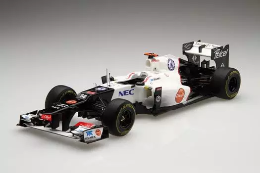 Модель Fujimi Sauber C31 Japan GP, закончено в масштабе 1/20 (окрашенное изделие)