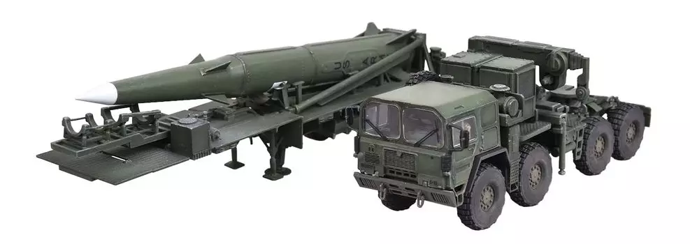 Модель коллекционного НАТО M1001 Трактор Pershing II Вертикальная пусковая установка Пластиковая модель UA72084 1/72 США. &