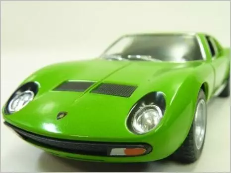 Модель Miura миникар Kinsmart/KinsmartLamborghini P400SV1/34 литье под давлением (зеленый) зелёный