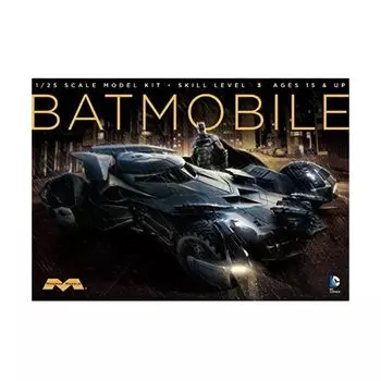 Модель Mobius Batman vs Superman Dawn of Justice Бэтмобиль Пластиковая модель MOE964 1/25