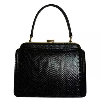 Модель женской сумки из натуральной кожи ограниченного выпуска