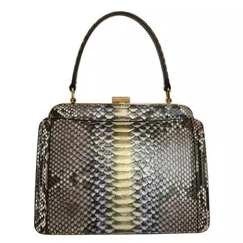 Модель женской сумки из натуральной кожи ограниченного выпуска