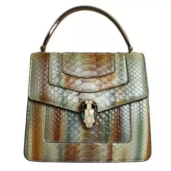 Модель женской сумки из натуральной кожи ограниченного выпуска