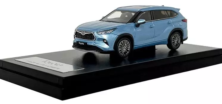 МОДЕЛИ С ВНУТРЕННИМ ЖК-ДИСПЛЕЕМ Toyota Highlander Moondust Blue Готовый продукт 1/64