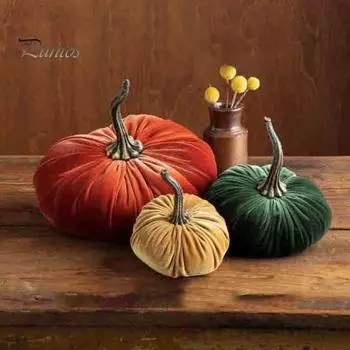 Моделирование тыквы Мягкая милая плюшевая подушка Праздничная вечеринка Сцены Украшение различных цветов Мягкая кукла Хэллоуин Рождество Украшение дома Детские игрушки S золотистый