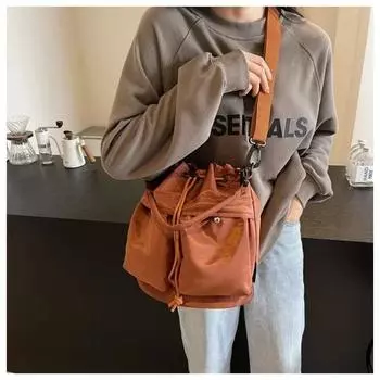 Современный нейлоновый рюкзак, стильный и универсальный, можно носить на одном или обоих плечах, новый нишевый дизайн