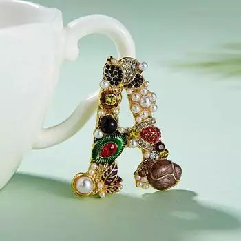 Модная брошь-булавка с жемчужной буквой для женщин, аксессуары для одежды, броши для женщин