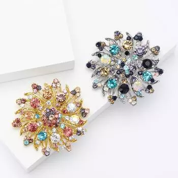 Модная брошь в виде круглого цветка из сплава со стразами, универсальная, высокого класса, для женского костюма, платья, корсажа, украшения