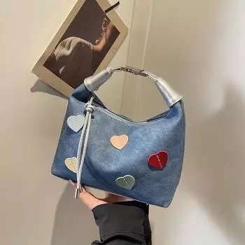 Модная фактурная маленькая женская сумка 2024 года, новая персонализированная сумка персикового цвета с сердечком для поездок на работу, универсальная сумка-мессенджер с пельменями