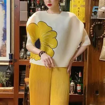 Модная футболка с принтом ромашки, новинка лета 2022, хипстерская простая свободная плиссированная повседневная футболка большого размера, женские топы M чёрный