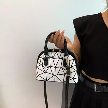 Модная и популярная ручная сумка-ракушка 2023, летняя модная новая сумка через плечо в западном стиле, повседневная и простая женская сумка через плечо