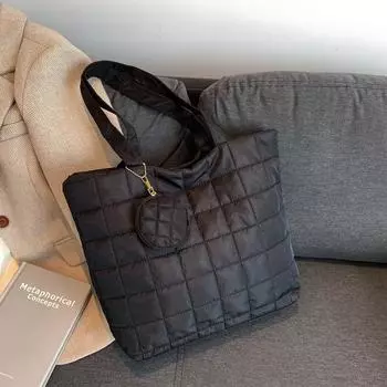 Модная и повседневная сумка большой вместимости для женщин 2024 года, новая корейская версия, сумка под мышкой, простая сумка-мессенджер через плечо в иностранном стиле