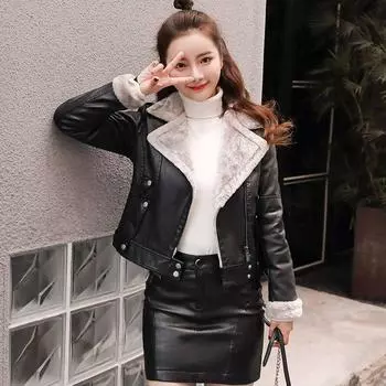 Модная и уютная куртка из искусственной кожи для невысоких женщин с толстой подкладкой и стильным воротником с лацканами S чёрный