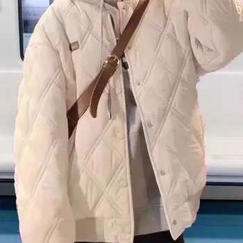 Модная куртка-пуховик в бейсбольном стиле — удобная верхняя одежда для женщин S чёрный