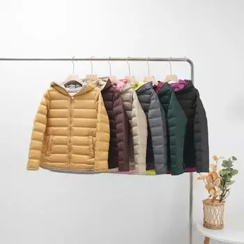 Модная легкая и тонкая куртка с капюшоном из белого утиного пуха, спрессованная клеевая контрастного цвета, женская короткая куртка корейской версии прилив M жёлтый